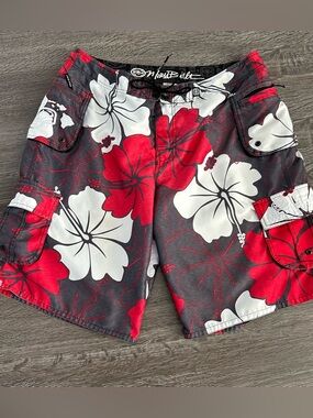 Maui built board Mens shorts Floral with Red & White Hibiscus Print Sz 40